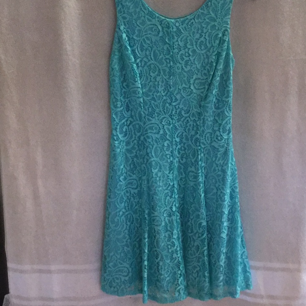 Beautifully detailed lace Jodi Kristopher Dress